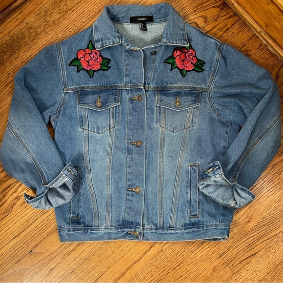 *SOLD*Forever 21 | Oversized Rose Embroidered Patch Denim Jacket - Picture 1 of 13